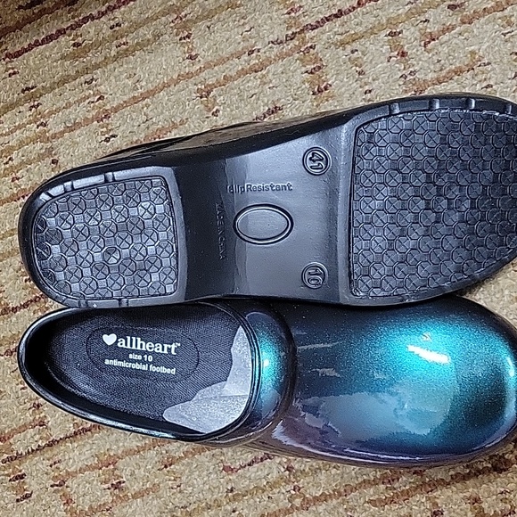 Allheart clogs size 10 - Picture 2 of 3